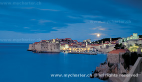 Kroatien - Dubrovnik bei Nacht